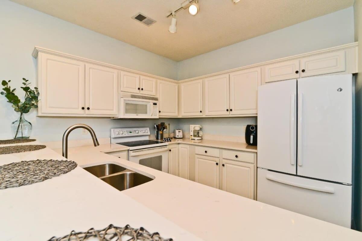 Cherry Grove Villa Close To Beach W Pool 미를 비치 외부 사진