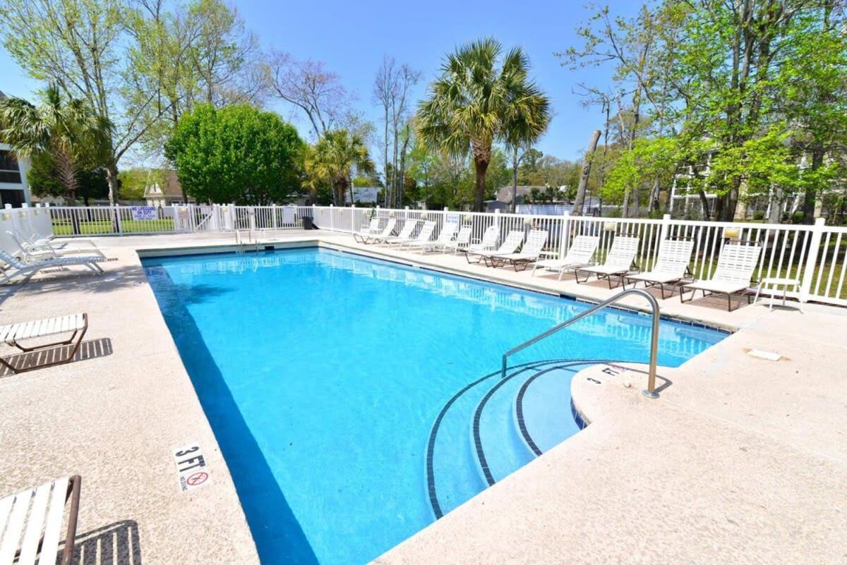 Cherry Grove Villa Close To Beach W Pool 미를 비치 외부 사진